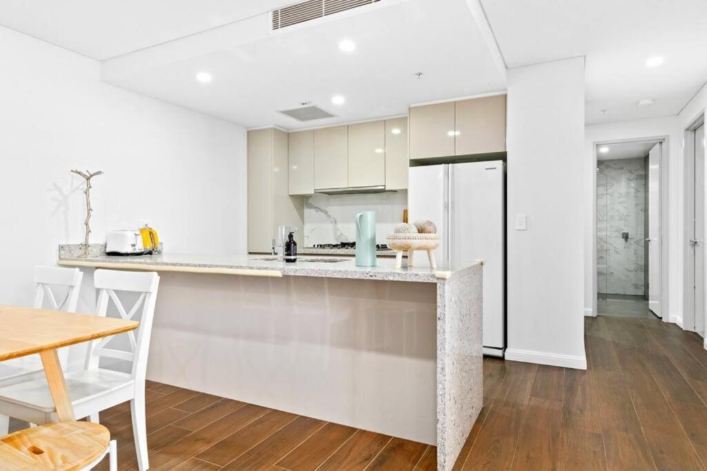 Four Bedroom Apartment With Facilities In Olympic Park Σίδνεϊ Εξωτερικό φωτογραφία