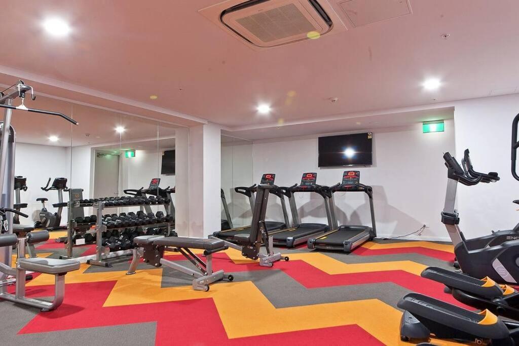 Four Bedroom Apartment With Facilities In Olympic Park Σίδνεϊ Εξωτερικό φωτογραφία