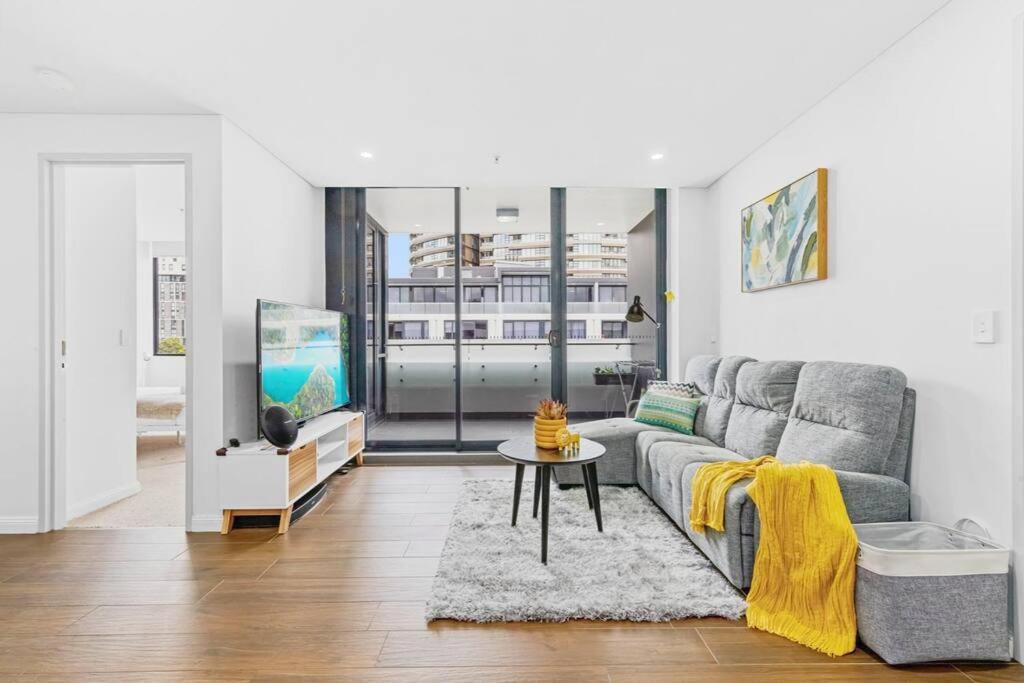Four Bedroom Apartment With Facilities In Olympic Park Σίδνεϊ Εξωτερικό φωτογραφία